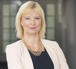 Na globální i lokální úrovni jsme se v loňském roce nejvíce potýkali s důsledky volatility cen komodit Pokud jde konkrétněji o náš analytický tým v České Republice v roce 2017, tak kromě výše uvedeného budeme i nadále důkladně sledovat vývoj v jednotlivých sektorech hospodářství.
