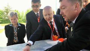 KONTEXT: Rozděl (se) a panuj aneb Co musí ČEZ udělat, aby ustál revoluci v energetice