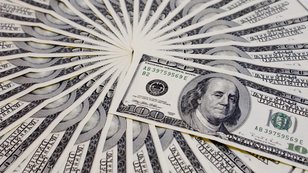 A pak že hotovost není král! Investoři vyhlížejí vyšší sazby v USA