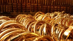 Kdy roste cena zlata? V posledních měsících za tím hledejte GOFO