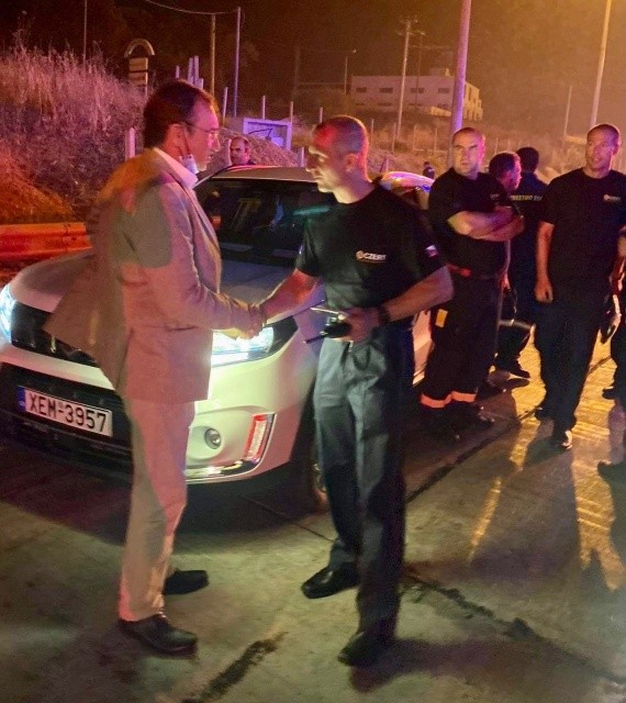 Velvyslanec se setkal s členy CZERT po jejich příjezdu do Řecka.